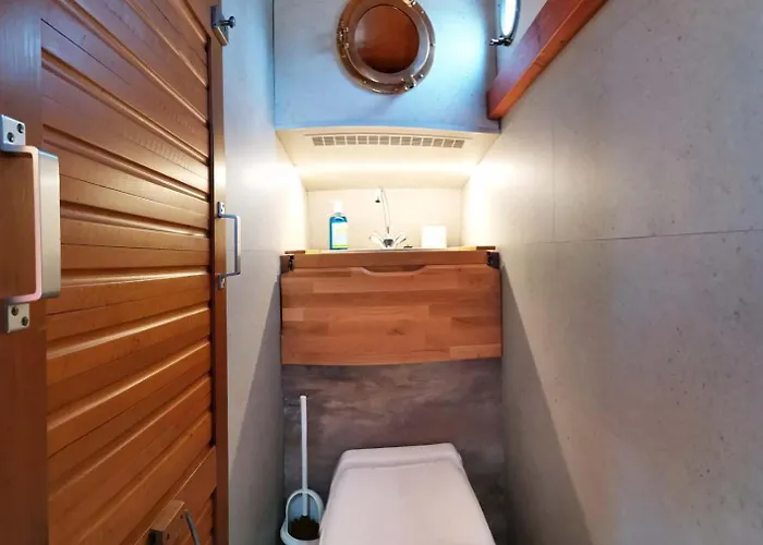 Plattbodenschiff Pandion *